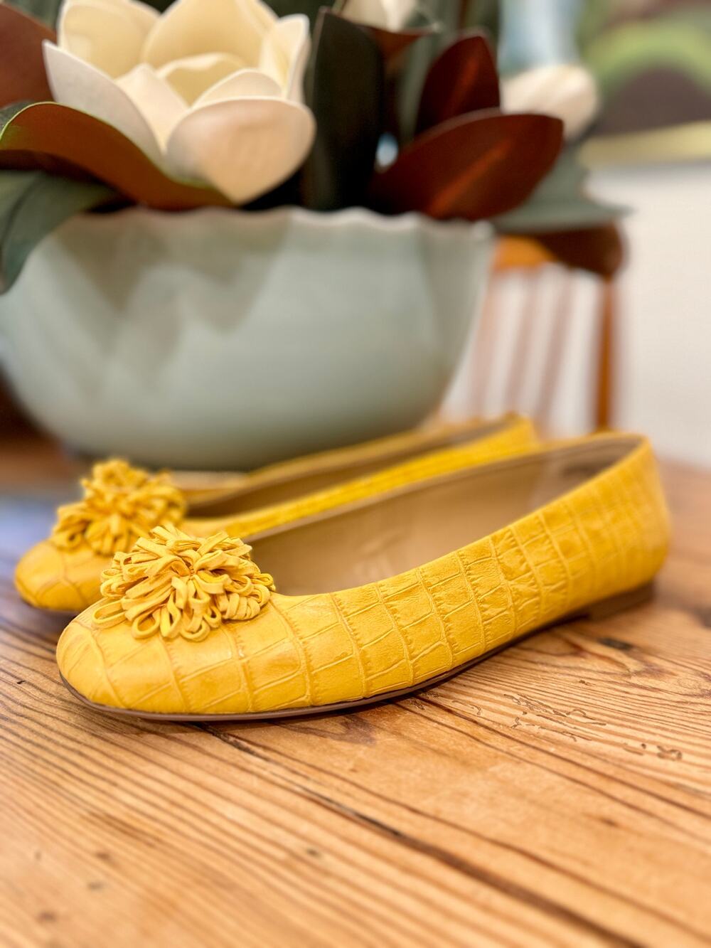 Talbots Mustard Yellow Leather Ballet Flats Croc Embossed Rosette Toe Size 8.5